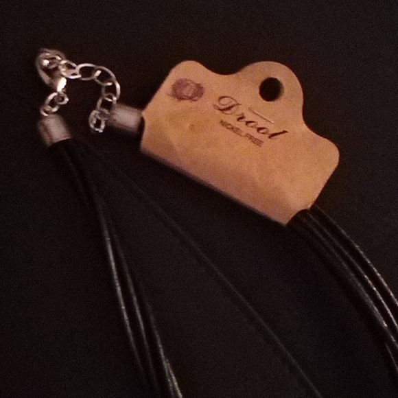 Hammered Open Circle Necklace - Picture 11 of 11